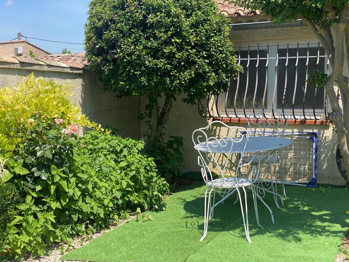Villa La Roubine, Velleron Extérieur photo